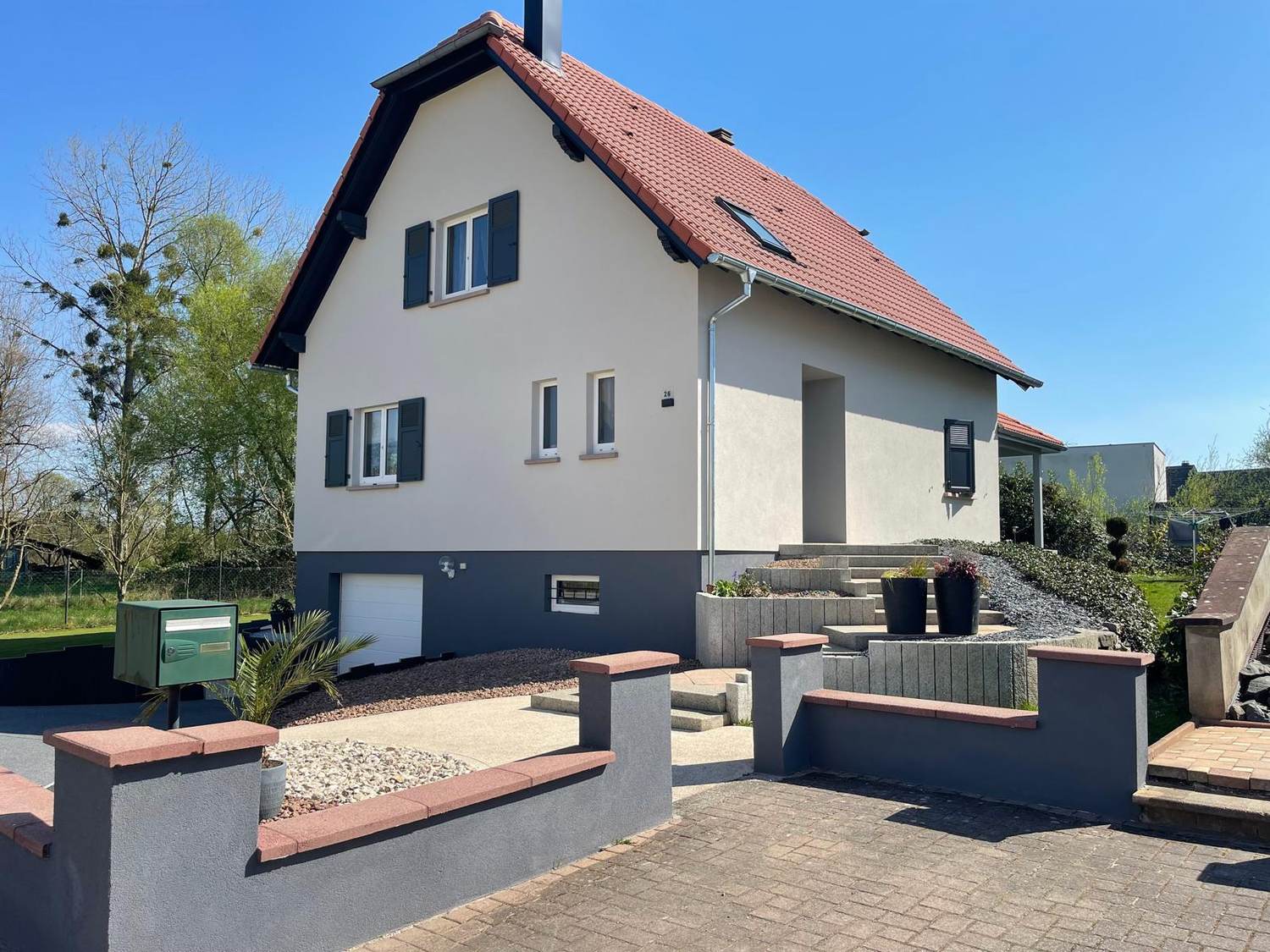 Façade rénovée par Crépi Centre en Alsace